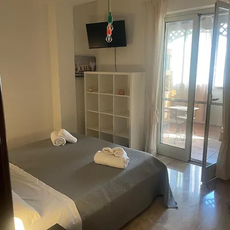 M&j House Bed & Breakfast