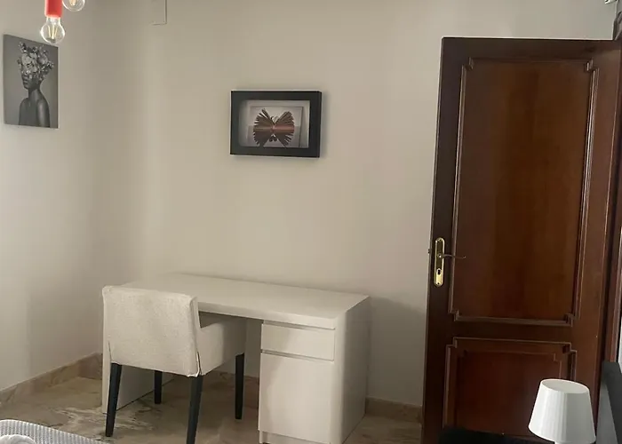 M&j House Bed and Breakfast