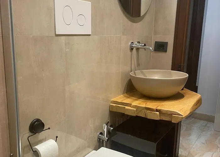 M&j House Bed and Breakfast Ρέτζιο ντι Καλάμπρια