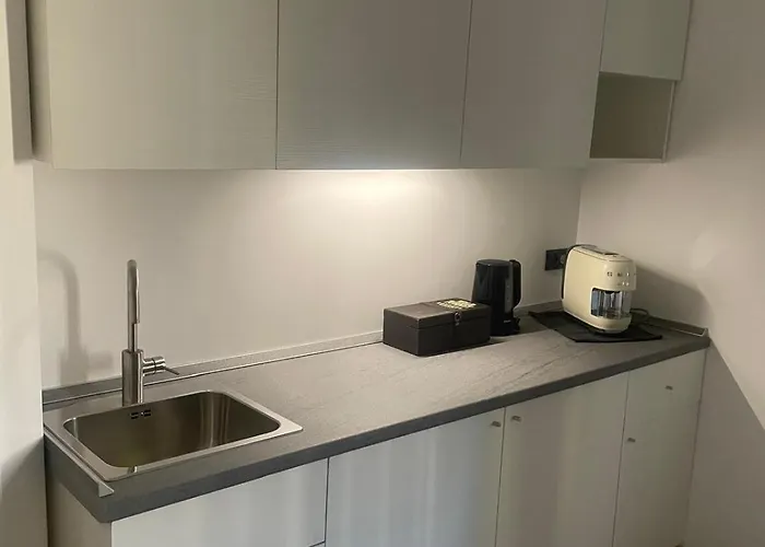 M&j House 3* Ρέτζιο ντι Καλάμπρια